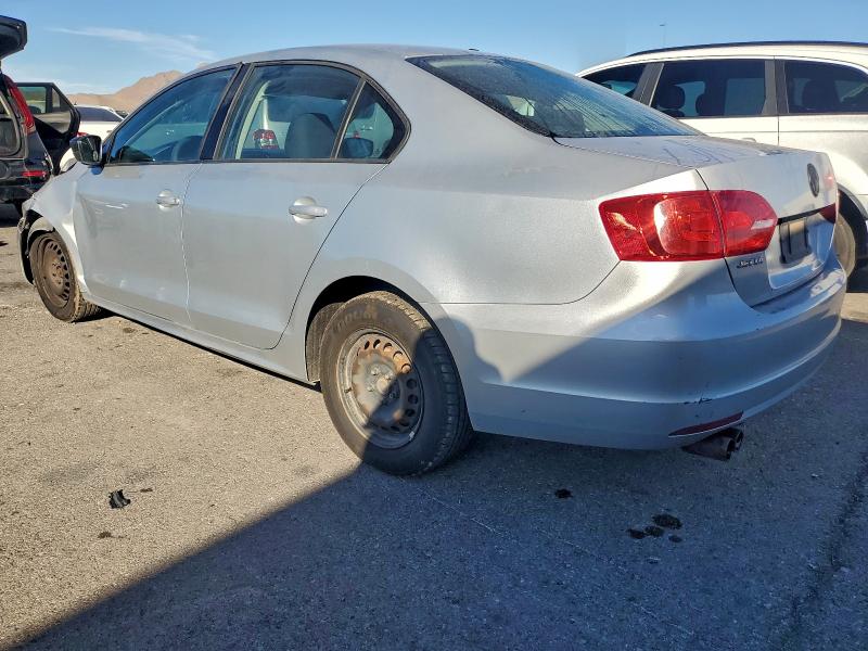Photo 2 from auction – 2011 VOLKSWAGEN JETTA BASE with VIN 3VW2K7AJ4BM340591