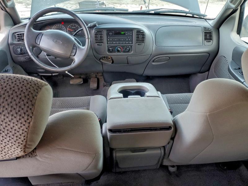Photo 8 from auction – 2002 FORD F150 with VIN 1FTRW07682KA60275