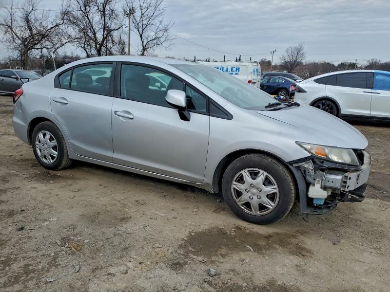 Photo 4 from auction – 2013 HONDA CIVIC with VIN 2HGFB2F5XDH560761