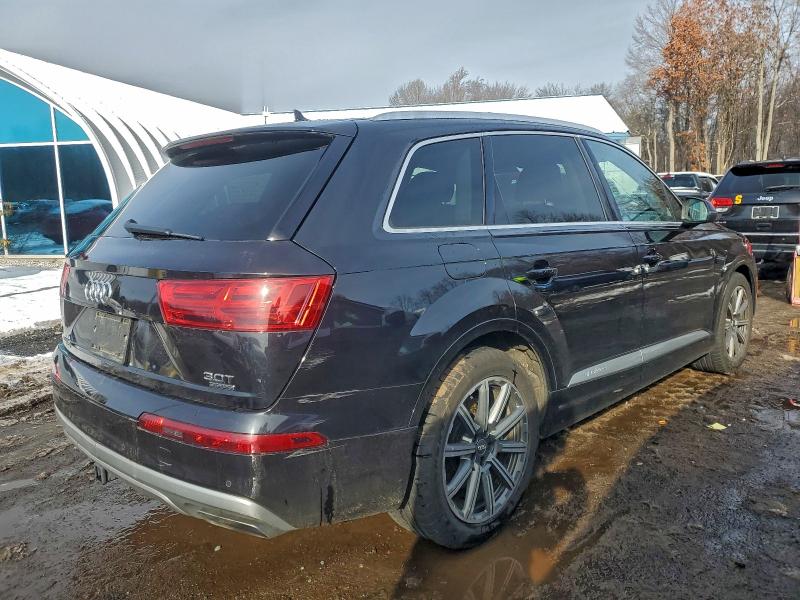 Photo 3 from auction – 2017 AUDI Q7 PRESTIG with VIN WA1VABF72HD054207