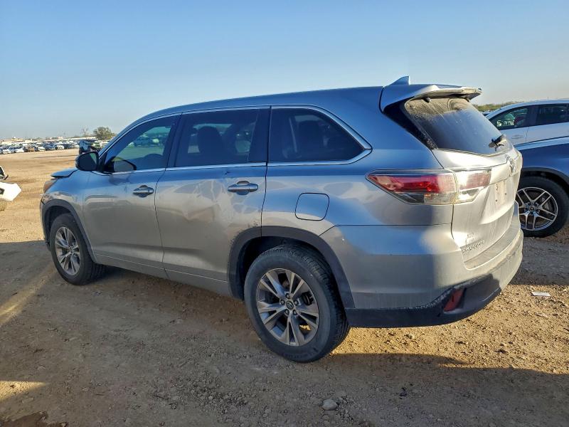 Photo 2 from auction – 2016 TOYOTA HIGHLANDER with VIN 5TDZKRFH3GS187115