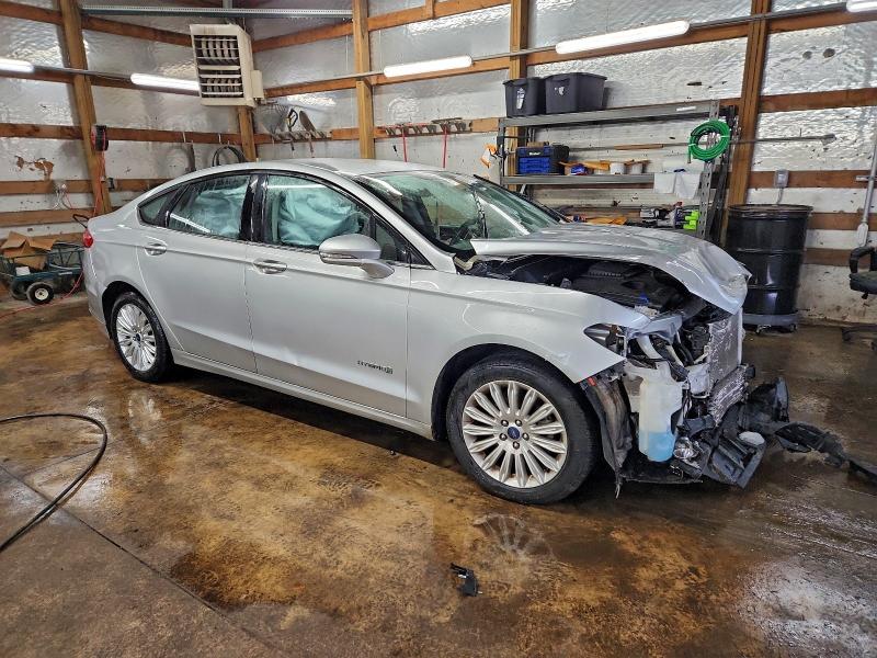 Photo 4 from auction – 2015 FORD FUSION with VIN 3FA6P0LU6FR266397