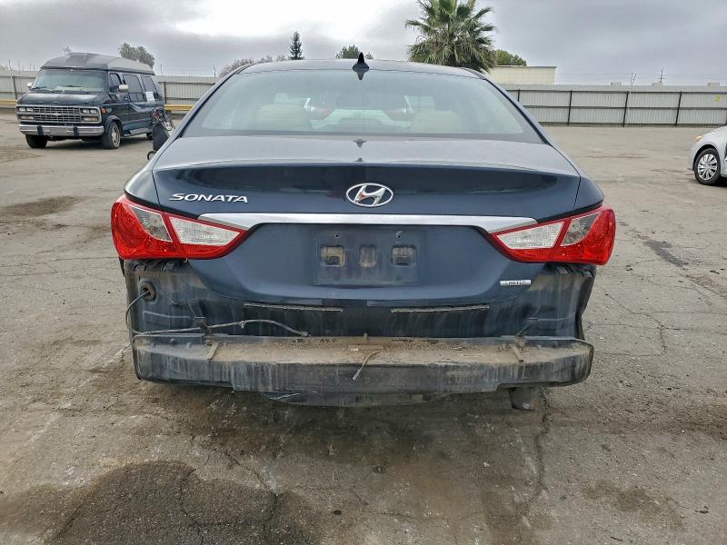 Photo 6 from auction – 2011 HYUNDAI SONATA SE with VIN 5NPEC4AC4BH101562