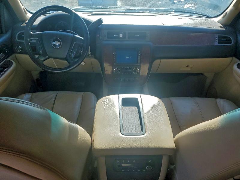 Photo 8 from auction – 2008 CHEVROLET SUBURBAN C with VIN 3GNFC16038G248532
