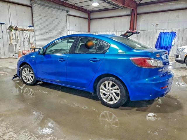 Photo 2 from auction – 2012 MAZDA 3 I with VIN JM1BL1V88C1696805