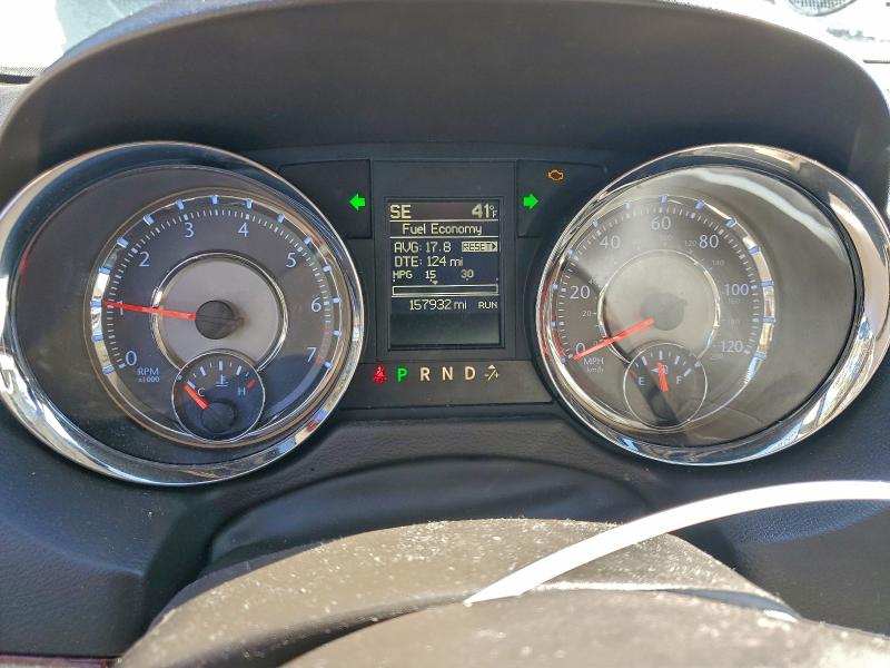 Photo 9 from auction – 2016 CHRYSLER TOWN & COU with VIN 2C4RC1GG0GR148964