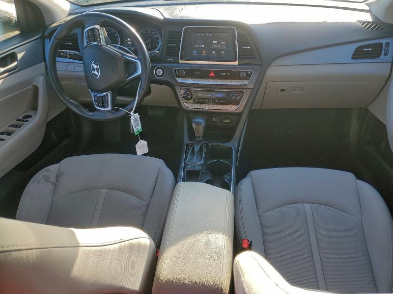 Photo 8 from auction – 2019 HYUNDAI SONATA LIM with VIN 5NPE34AF5KH812097