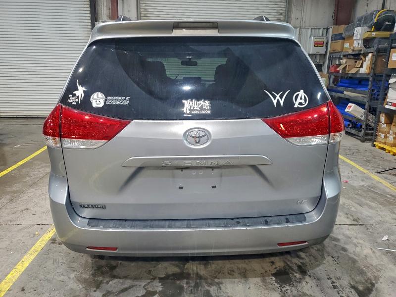 Photo 6 from auction – 2014 TOYOTA SIENNA LE with VIN 5TDKK3DC3ES447564