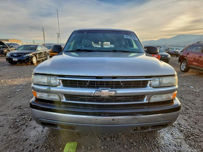 Photo 5 from auction – 2001 CHEVROLET SUBURBAN with VIN 3GNFK16TX1G197839