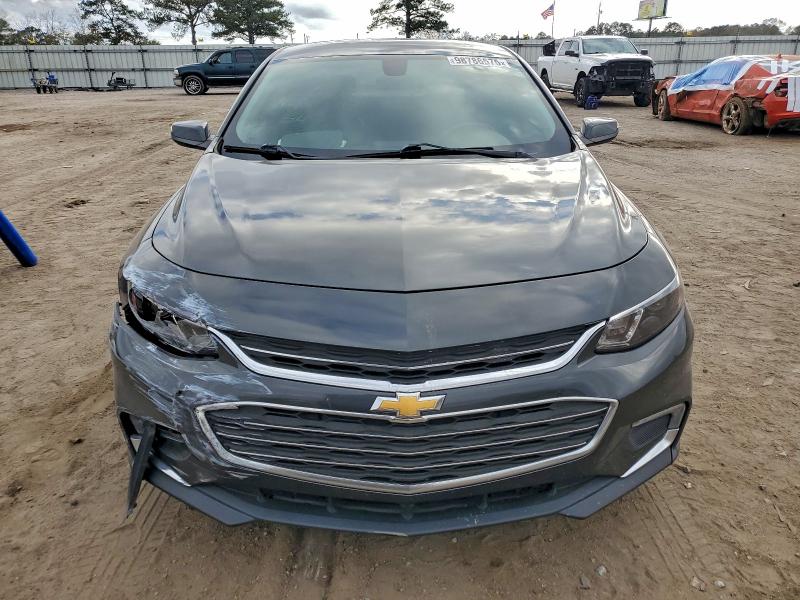 Photo 5 from auction – 2018 CHEVROLET MALIBU LT with VIN 1G1ZD5ST2JF242828