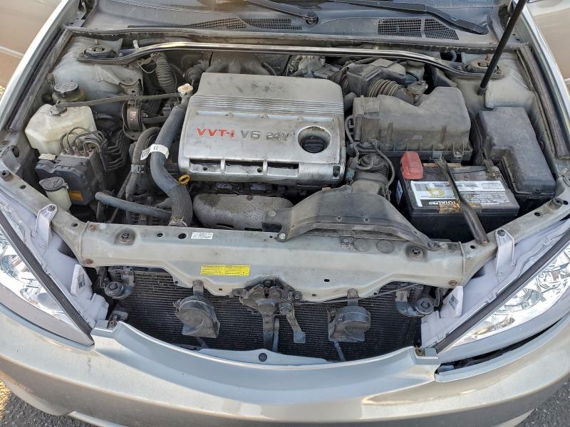 Photo 11 from auction – 2005 TOYOTA CAMRY LE with VIN 4T1BF30K05U613001