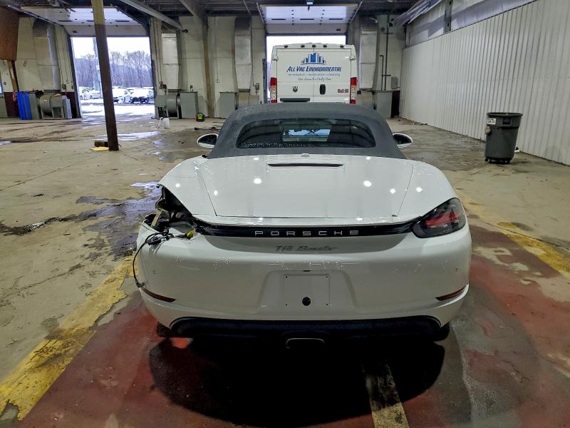 Photo 6 from auction – 2019 PORSCHE BOXSTER BA with VIN WP0CA2A86KS210457