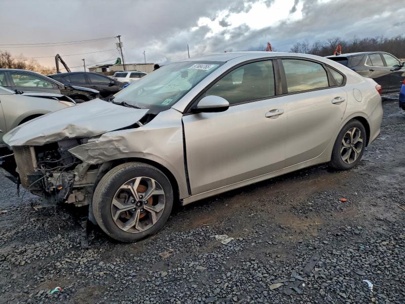 KIA FORTE FE 2019 with VIN 3KPF24ADXKE080057 - Photo from auction