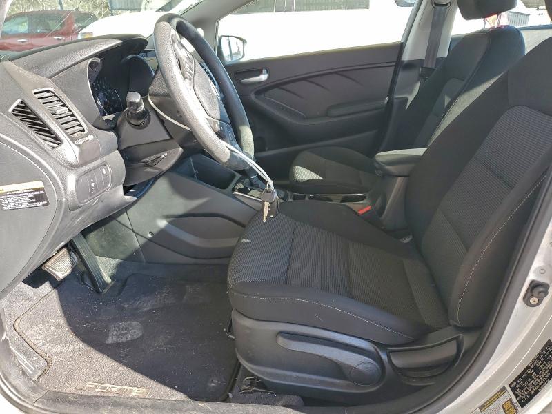 Photo 7 from auction – 2017 KIA FORTE LX with VIN 3KPFK4A73HE051986