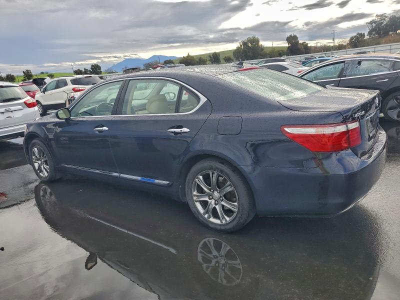 Photo 2 from auction – 2009 LEXUS LS 460L with VIN JTHGL46FX95035927