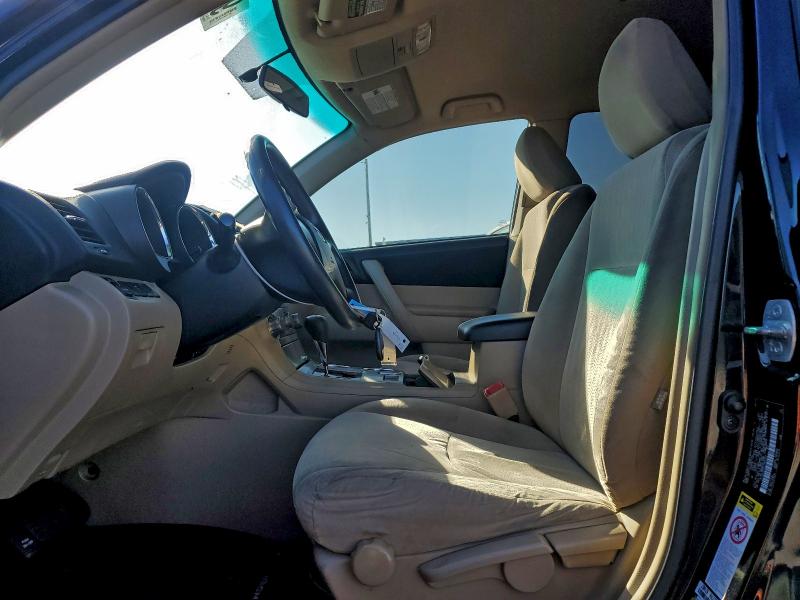Photo 7 from auction – 2012 TOYOTA HIGHLANDER with VIN 5TDZK3EHXCS075310