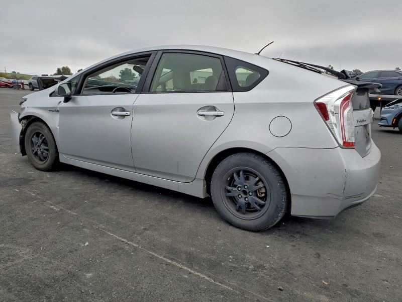Photo 2 from auction – 2012 TOYOTA PRIUS with VIN JTDKN3DU1C5420589