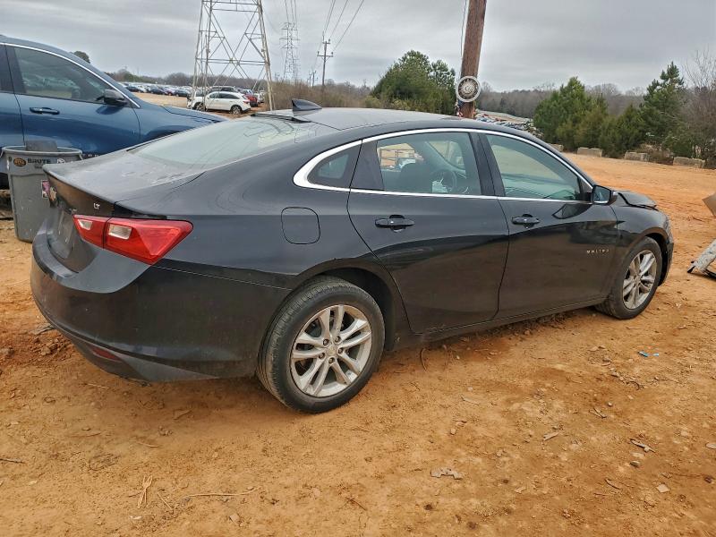 Photo 3 from auction – 2018 CHEVROLET MALIBU LT with VIN 1G1ZD5ST3JF201012