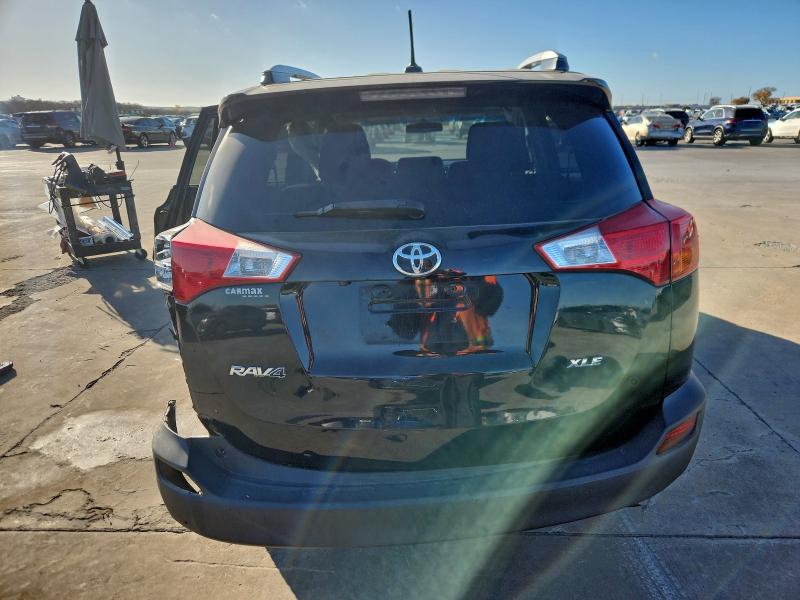 Photo 6 from auction – 2014 TOYOTA RAV4 XLE with VIN 2T3WFREV0EW101060