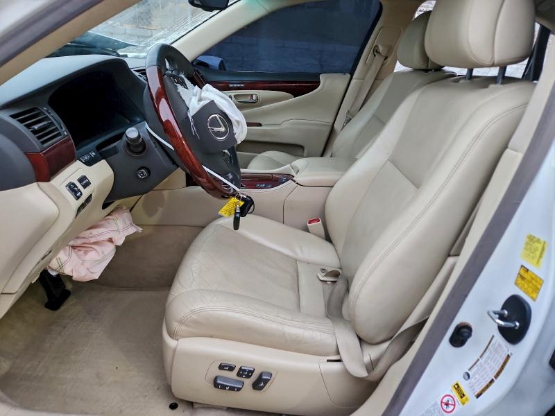 Photo 7 from auction – 2010 LEXUS LS 460 with VIN JTHBL5EF4A5098429