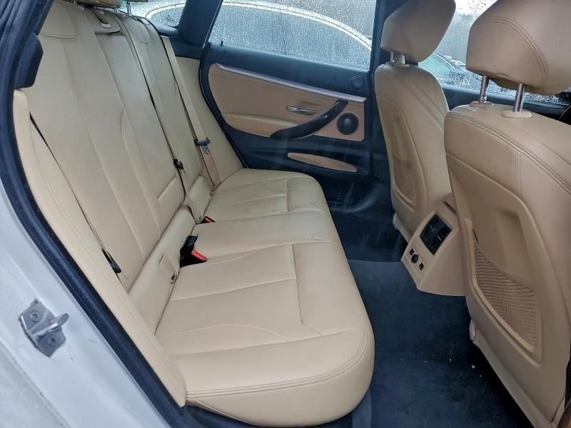 Photo 10 from auction – 2017 BMW 330 XIGT with VIN WBA8Z9C53HG453310