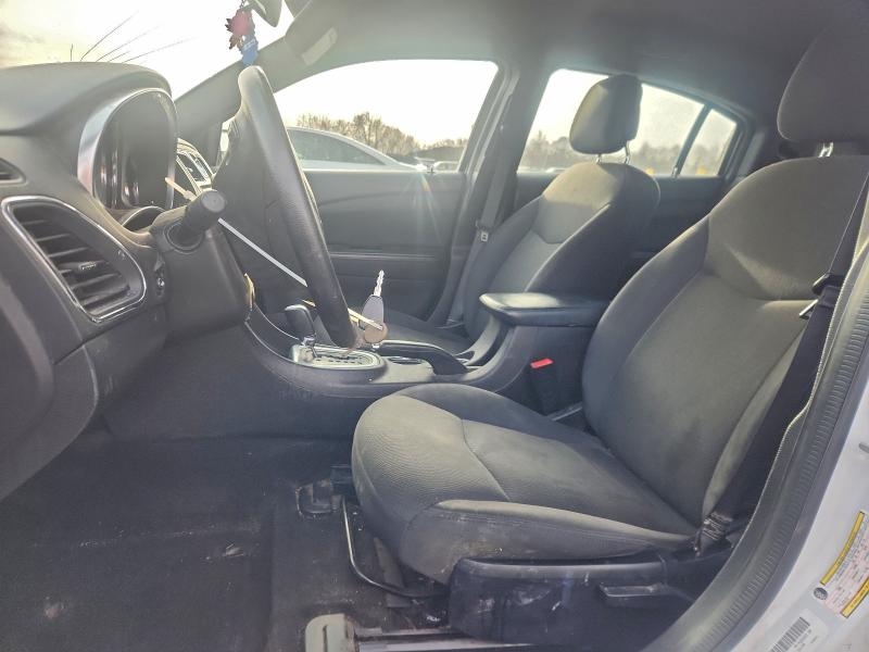 Photo 7 from auction – 2014 CHRYSLER 200 LX with VIN 1C3CCBAB4EN231269