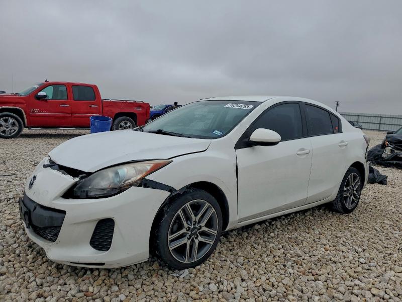 MAZDA 3 I 2013 with VIN JM1BL1U74D1836195 - Photo from auction