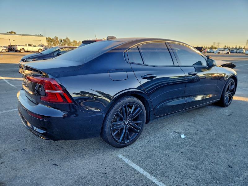 Фото 3 с аукциона – 2024 VOLVO S60 PLUS с VIN 7JRL12FH4RG290445