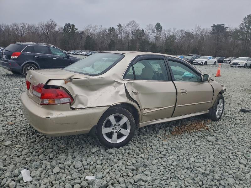 Photo 3 from auction – 2002 HONDA ACCORD with VIN 1HGCG164X2A016519
