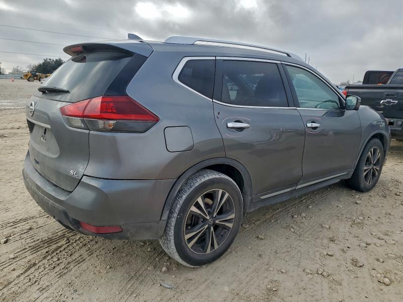 Photo 3 from auction – 2018 NISSAN ROGUE S with VIN JN8AT2MT3JW464723