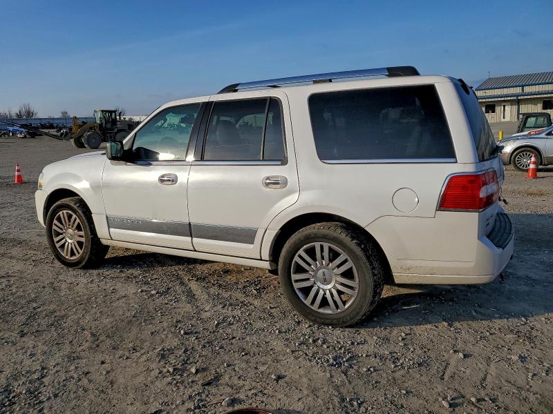 Photo 2 from auction – 2009 LINCOLN NAVIGATOR with VIN 5LMFU28529EJ02175