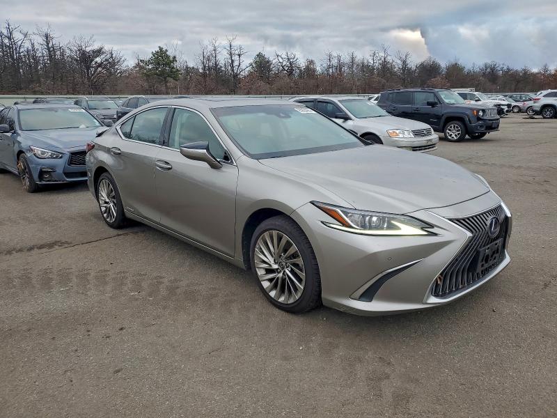 Photo 4 from auction – 2019 LEXUS ES 300H with VIN 58AB21B11KU003049