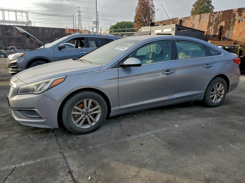 HYUNDAI SONATA SE 2017 with VIN 5NPE24AF4HH463770 - Photo from auction