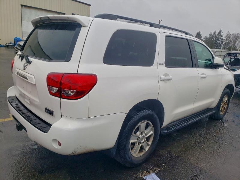 Photo 3 from auction – 2011 TOYOTA SEQUOIA with VIN 5TDBY5G18BS049332