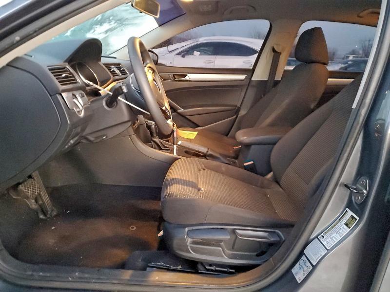 Photo 7 from auction – 2017 VOLKSWAGEN PASSAT S with VIN 1VWAT7A33HC065882