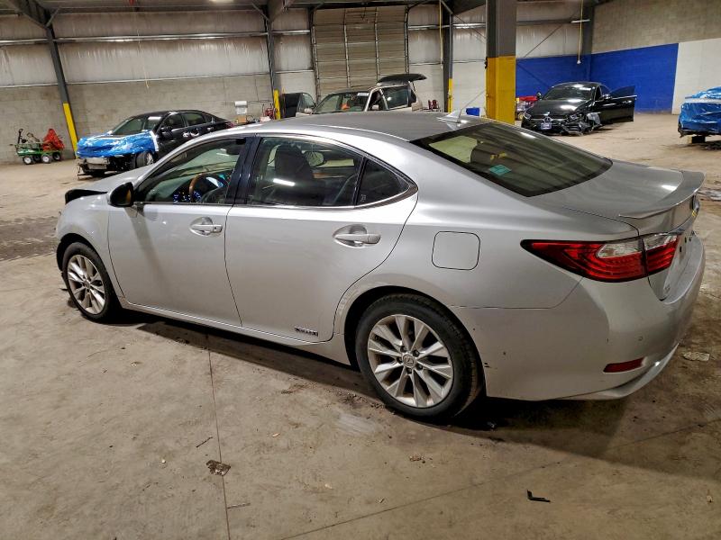 Photo 2 from auction – 2013 LEXUS ES 300H with VIN JTHBW1GG3D2036483
