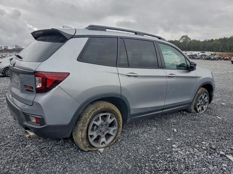 Photo 3 from auction – 2023 HONDA PASSPORT T with VIN 5FNYF8H68PB022588