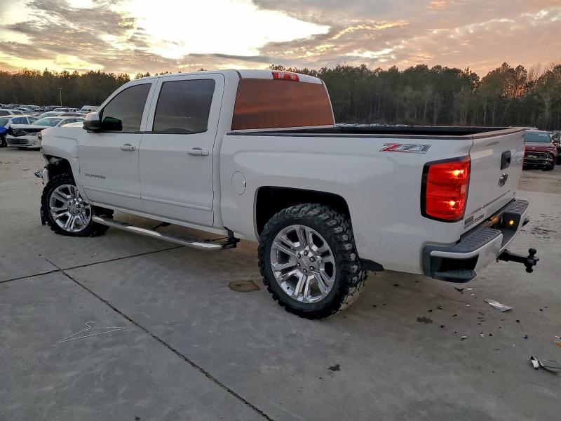 Photo 2 from auction – 2017 CHEVROLET SILVERADO with VIN 3GCUKREC4HG518204