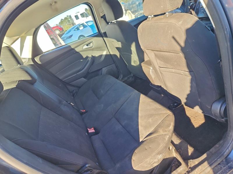 Photo 10 from auction – 2017 FORD FOCUS SE with VIN 1FADP3F23HL232647