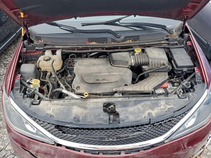 Photo 12 from auction – 2019 CHRYSLER PACIFICA T with VIN 2C4RC1BG0KR554338