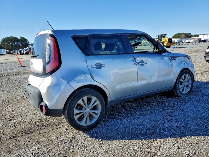 Photo 3 from auction – 2015 KIA SOUL with VIN KNDJP3A59F7779362
