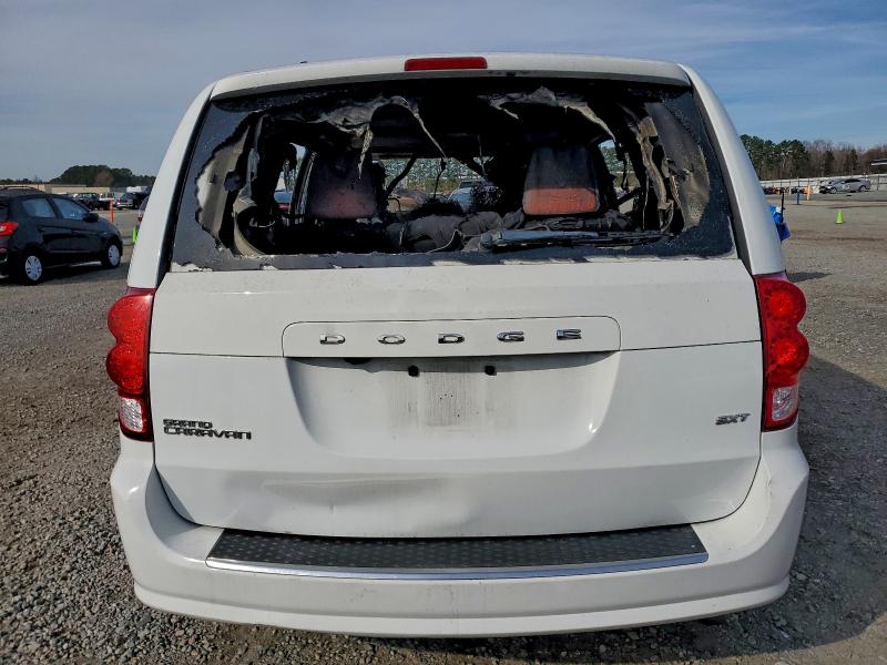 Photo 6 from auction – 2015 DODGE GRAND CARA with VIN 2C4RDGCG9FR606909