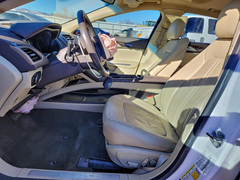 Photo 7 from auction – 2013 LINCOLN MKZ with VIN 3LN6L2GK5DR820841
