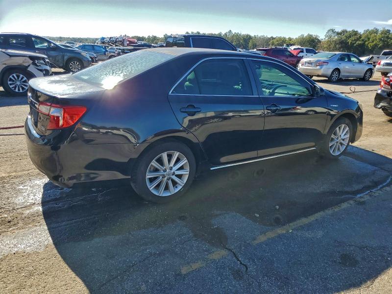 Photo 3 from auction – 2012 TOYOTA CAMRY HYBR with VIN 4T1BD1FK7CU044727