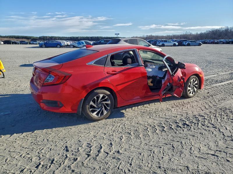Photo 3 from auction – 2017 HONDA CIVIC EX with VIN 2HGFC2F76HH552905