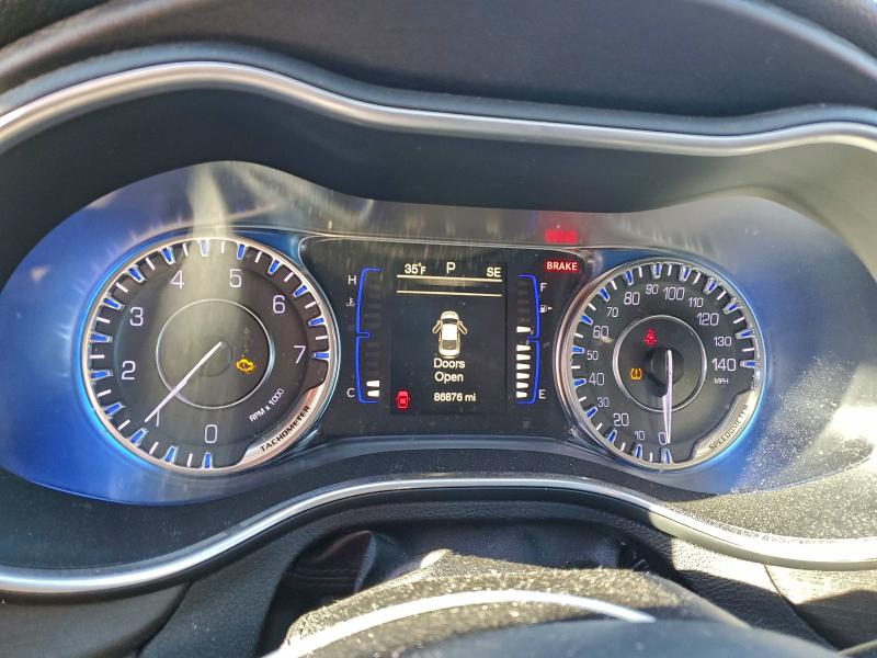 Photo 9 from auction – 2016 CHRYSLER 200 LIMITE with VIN 1C3CCCAB0GN116161