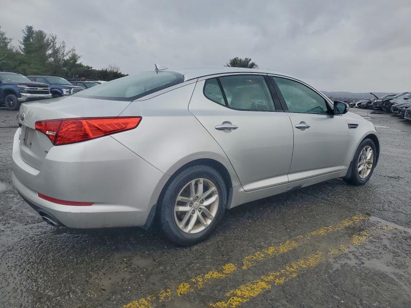 Photo 3 from auction – 2013 KIA OPTIMA LX with VIN KNAGM4A72D5345851
