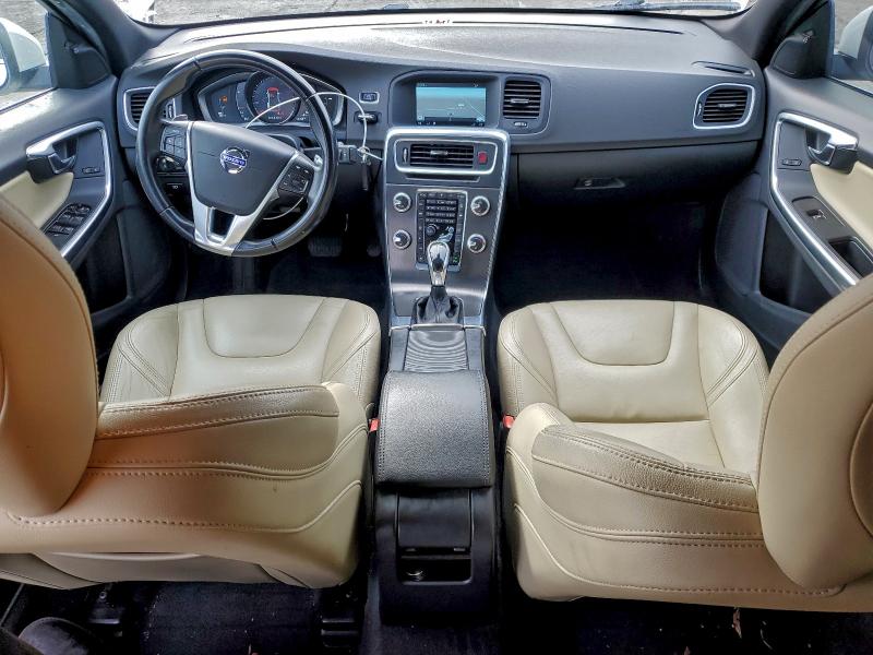 Photo 8 from auction – 2015 VOLVO S60 with VIN YV140MFK6F2359667