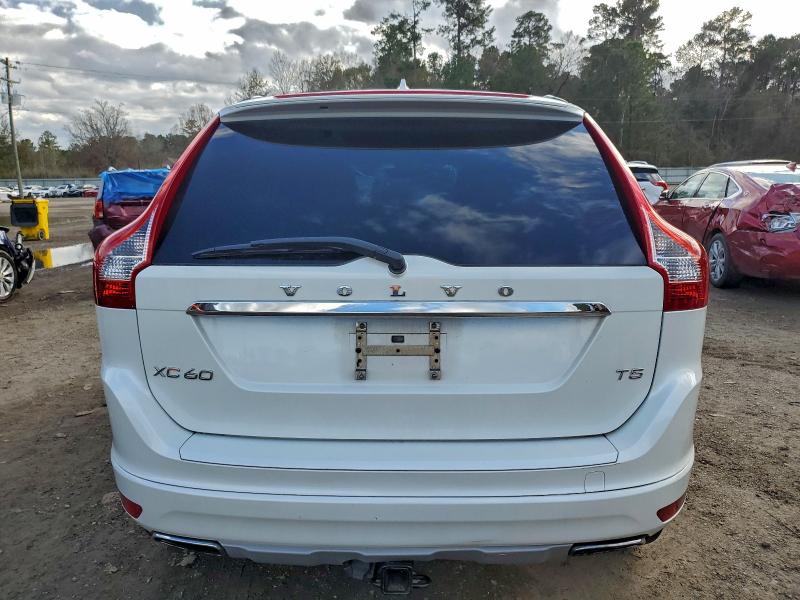 Photo 6 from auction – 2016 VOLVO XC60 T5 PR with VIN YV440MDKXG2867941