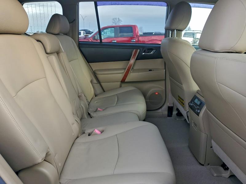 Photo 11 from auction – 2008 TOYOTA HIGHLANDER with VIN JTEDS42A482067527